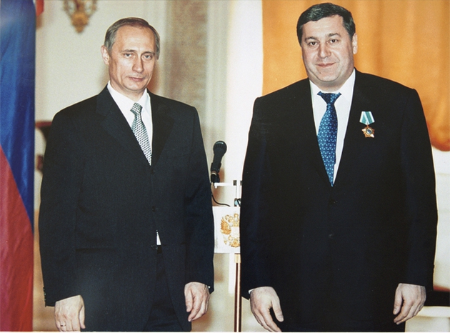 Mikhail Guitseriev and Putin back in 2000s.