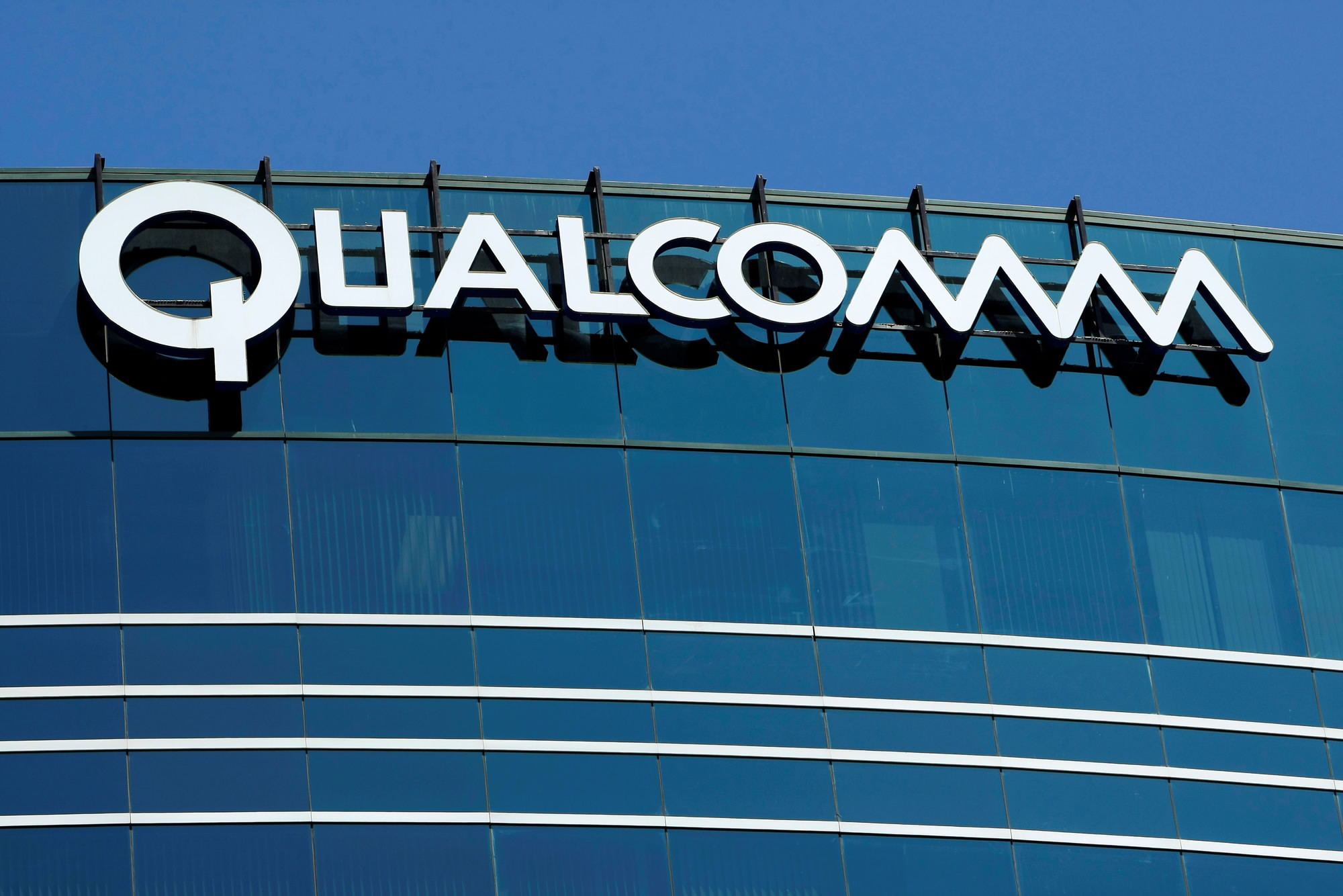 A friendly end to an era: Qualcomm approaches Intel with acquisition proposal